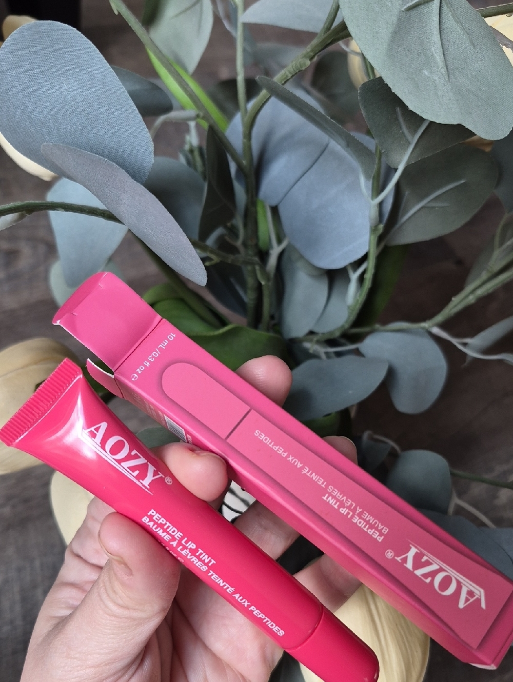 AOZY Peptide Lip Tint – Vibrant Pink Lip Plump Guava Sptitz